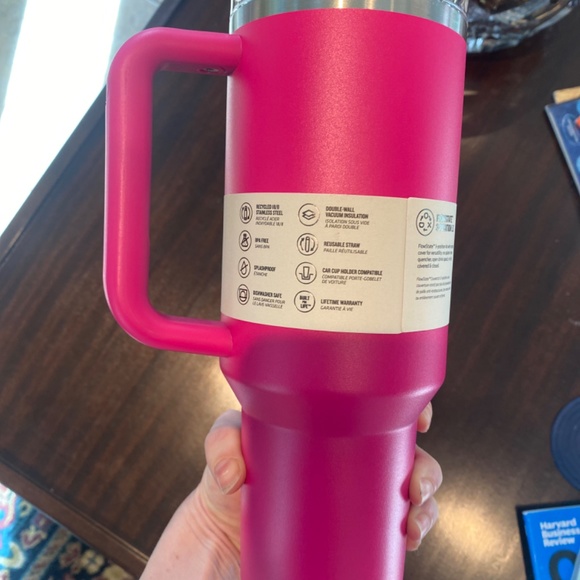 NWT SOLD OUT Barbie Pink Stanley 40 oz. Quencher H2.0 FlowState Tumbler Camelia - Picture 4 of 7
